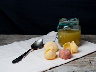 Sopa de galets en catalu&ntilde;a y lumaconi en italia