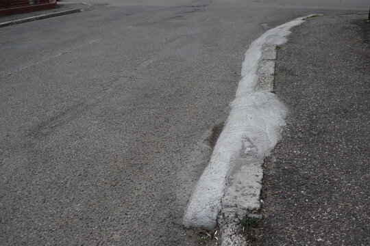 Degraded public road accession way