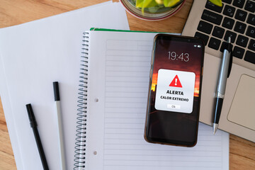 Emergency alert for extreme heat wave in spanish 