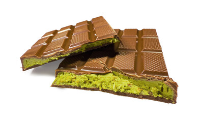 Dubai Chocolate with Kataifi Pastry and Pistachios – Luxury Sweets and Gourmet Dessert