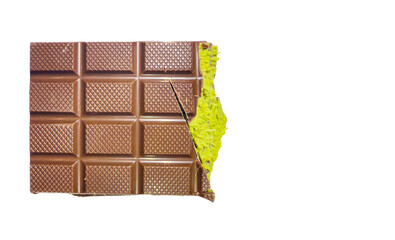 Dubai Chocolate with Kataifi Pastry and Pistachios – Luxury Sweets and Gourmet Dessert