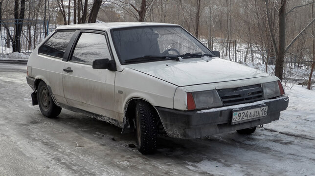 kazakhstan, Ust-Kamenogorsk, february 28, 2025: Lada Samara (Vaz 2108, Lada Sputnik). Old car