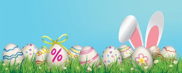 Osteraktion Banner mit bunten Ostereiern und Hasenohren im Gras