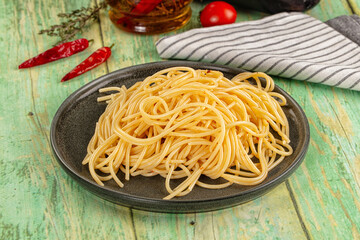 Italian pasta spaghetti with oil