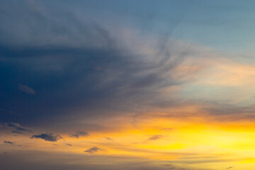 Fototapeta premium Hazy sky at sunset. sunset sky background