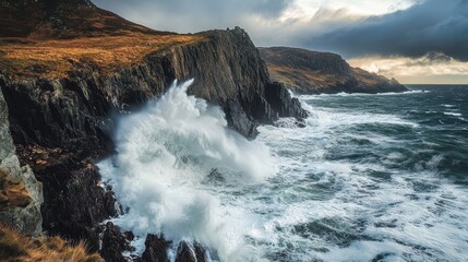 Naklejka premium A dramatic image of large waves crashing against the cliffs