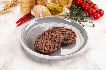 Grilled beef cutlet for burger