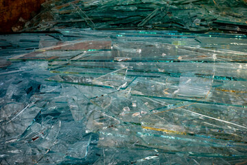 Glasbruch im Wertstoff Container