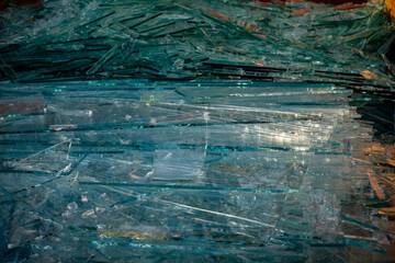 Glasbruch im Wertstoff Container