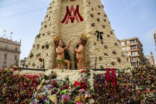 Floral mantle of Our Lady of the Forsaken in Valencia's Plaza de la Virgen, made with carnations during the 2025 Fallas in Valencia. Tribute to the victims and volunteers of the 2024 DANA floods.