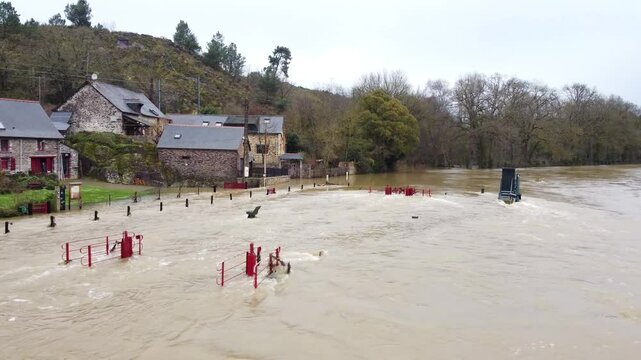 Inondations et crues historiques 2025 de la Vilaine au sud de Rennes, Le Bo&euml;l, Bruz, Guichen