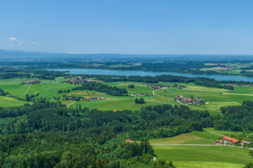 Herrlicher Blick ins Chiemgau rund um den H&ouml;henzug Ratzinger H&ouml;he bei Rimsting
