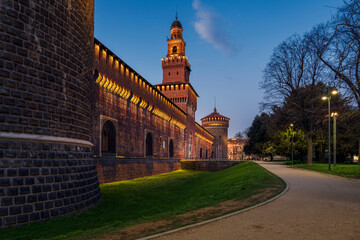 Obraz premium Amazing old medieval Sforza Castle and tower illuminated
