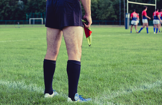 Rugby referee guardalinee arbiter assistant