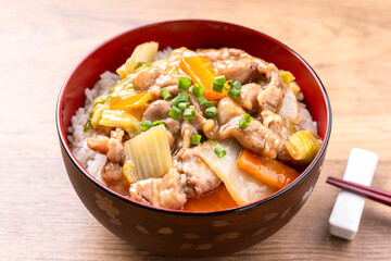 豚肉と白菜のうま煮丼
