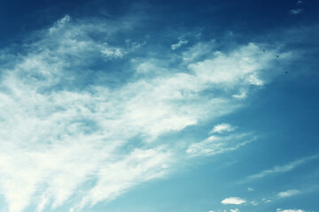 Obraz premium Background image of blue sky with clouds