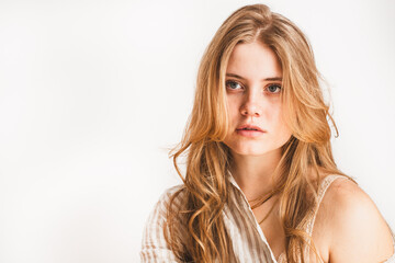 Naklejka premium Model, Gesicht, natürlich, jung, weißer Hintergrund