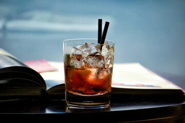 glass of cola with ice