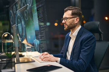 Professional Analyst Using Modern Technology For Cybersecurity Solutions In Contemporary Work Environment.