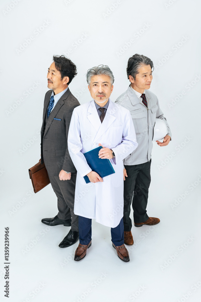 Aufkleber 異業種のミドルエイジ男性のグループ（医師・エンジニア・ビジネスパーソン）