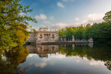 Obraz premium Palace in Lazienki Park, Warsaw,Poland.