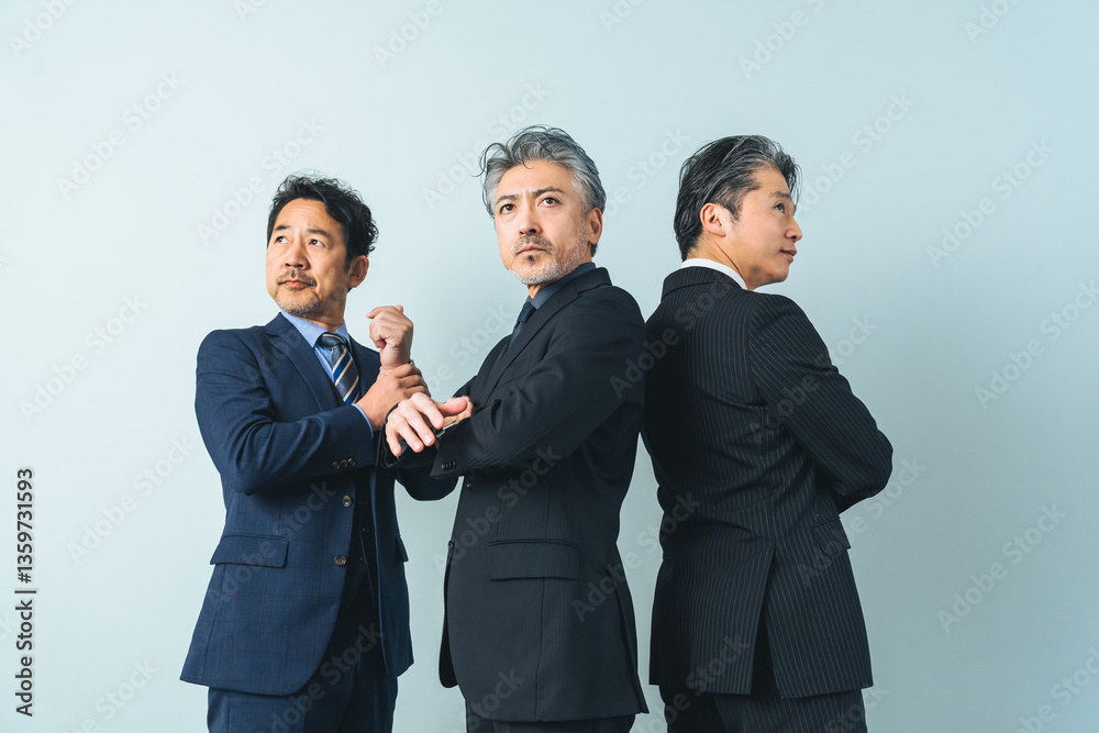 Aufkleber ミドルエイジ、中高年、シニア、男性、ビジネスパーソン、ビジネスマン、経営者、イケおじ、かっこいい、グループ、チームワーク、目標、挑戦、チャレンジ、セカンドキャリア、中年、ハイクラス、富裕層、財界人、社長、エグゼクティブ、リーダー、管理職、上司、責任感、デキる、役員、重役、プロフェッショナル、エキスパート、コンサルタント、コンサルティング、アドバイザー、プランナー、企業、会社員、サラリーマン、日本人