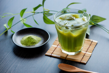 抹茶イメージ　抹茶ラテ