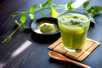 抹茶イメージ　抹茶ラテ