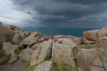 La côte de granit rose à Ploumanac'h en Bretagne l'hiver - France