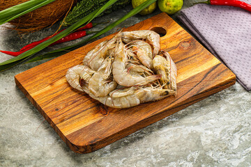 Raw fresh prawn for cooking