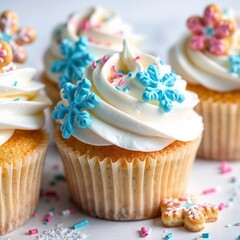 Muffins avec flocon bleus sur de la chantilly