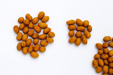 Coconut cream coated peanuts snack