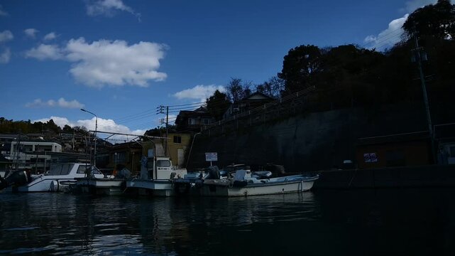 冬の頭島港 （岡山県備前市, 2025年1月）