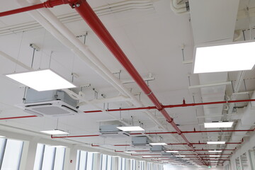 Fire extinguishing system details in the ceiling