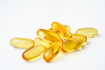 Oil filled capsules, softgel of food supplements, fish oil, omega 3, vitamin D3, vitamin E