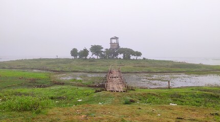 Sareswar beel is a shallow freshwater lake with abundant aquatic vegetation spread across the floodplains on the northern bank of Brahmaputra River in Lower Assam borders the Rupshi and Bamunijoia.	