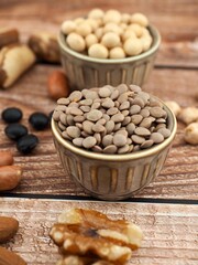 슈퍼푸드, 땅콩, 호두, 아몬드, 캐슈넛, 브라질너트, 콩, 팥, 검은콩, 병아리콩, 렌틸콩