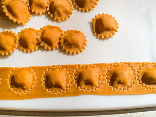 Fabrication de raviolis maison