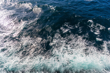 Dynamic Ocean Waves with White Foam