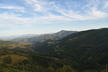 Entre montañas