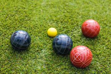 lawn bowls balls