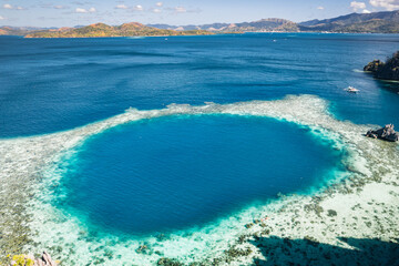 Obraz premium Aerial background of tropical blue lagoon in Palawan, Philippines