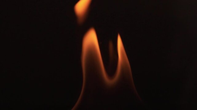 arri&egrave;re plan zen avec de jolies flammes en slow motion, arri&egrave;re plan reposant avec zoom arri&egrave;re