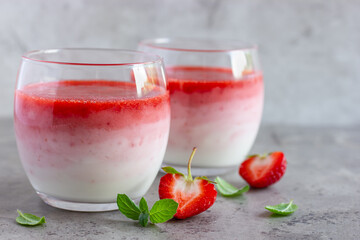 healthy  strawberry and yogurt smoothie