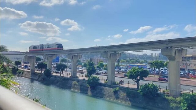 沖縄那覇空港から那覇市を繋ぐモノレール