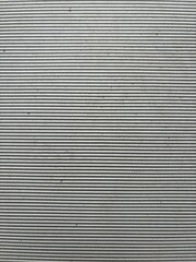Corrugated surface of a metal step