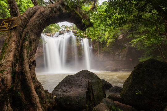 Haew Suwat Waterfall is a single-tiered waterfall, not very large, about 25 meters high, with a lot of water during the rainy season. It is located in Khao Yai National Park, Nakhon Ratchasima