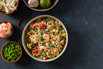 Fried rice with vegetables and seafood