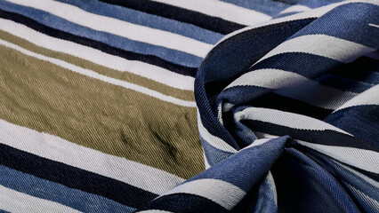 サイケデリックな模様の美しいストライプの布