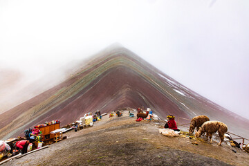 rainbow mountain peru